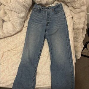 Levi's Women's Straight Leg Blue Jeans